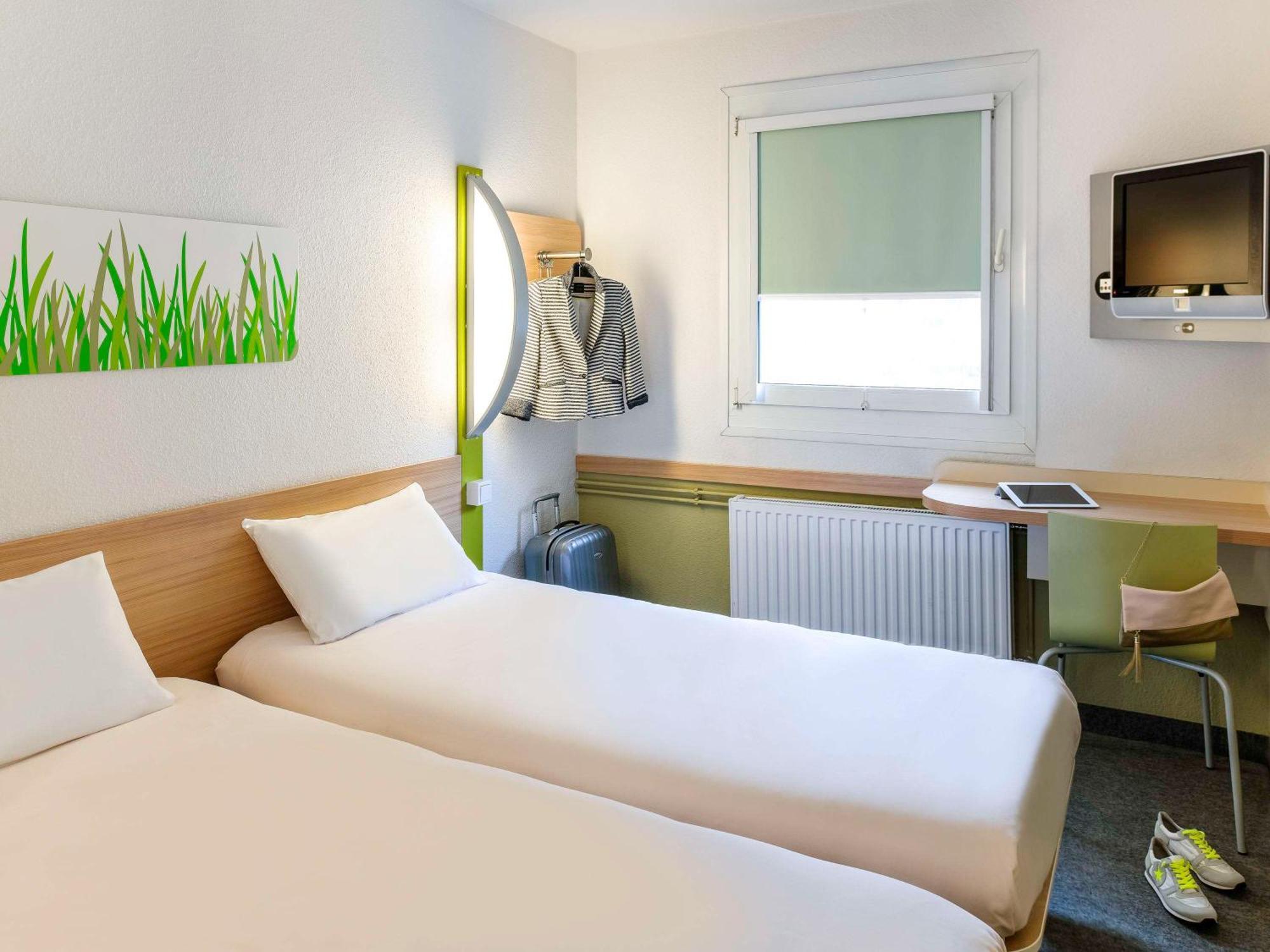 Ibis Budget Aix En Provence Est Le Canet メルイユ エクステリア 写真